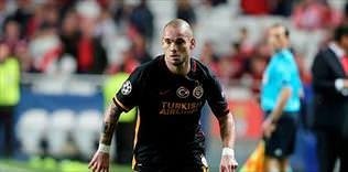 Sneijder in Fabregas out