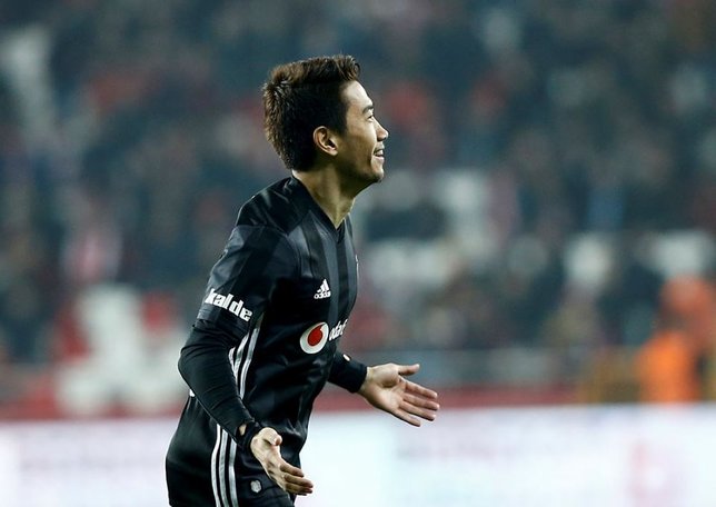 BeÅiktaÅ'ta Kagawa yıktı, geçti! Tolgay Arslan...
