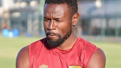 Göztepe'de Mame Diouf'u listeden çıkarıldı