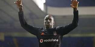 Demba Ba'dan bayram hediyesi