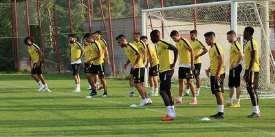 Evkur Yeni Malatyaspor sezon başından beri ilk kez tam kadro çalıştı