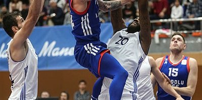 İBB Spor, Fransa deplasmanında