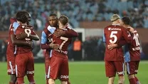 Umutla bakıyorlar
