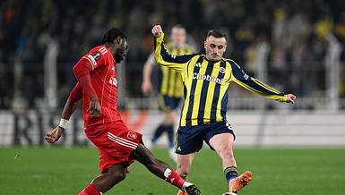 Aktürkoğlu boş geçmiyor