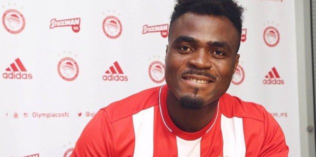 Emenike yolcu!
