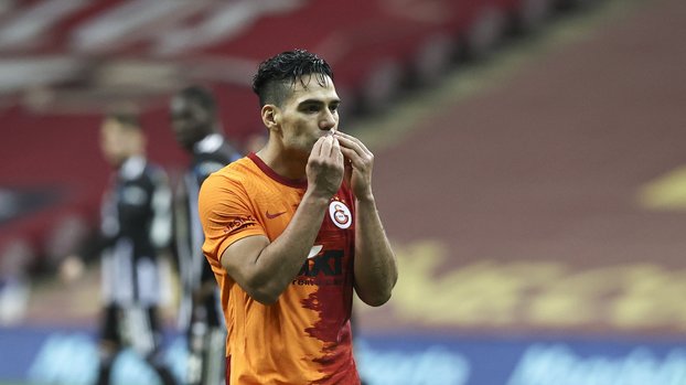Son dakika Galatasaray haberleri | Burak Elmas açıkladı! Falcao'ya 3 milyon Euro ödedik