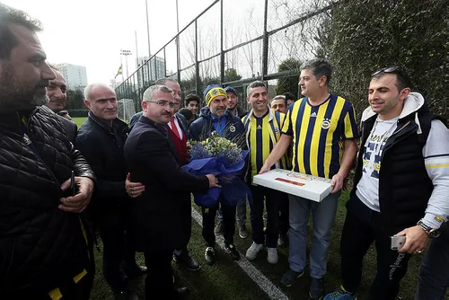 Fenerbahçe'ye taraftar morali - 1