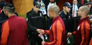 Nigel de Jong: Polisler için oynadık
