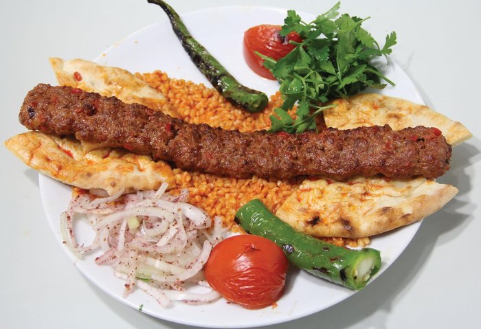 adana-kebap-tarifi-adana-kebap-nasil-yapilir-evde-adana-kebap-malzemeleri-yapilisi-ve-puf-noktalari-1664271204053.jpeg
