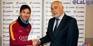 Messi ilk ödülünü aldı!