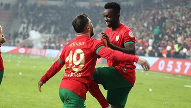 Amed son dakikada güldü