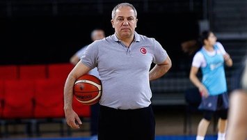 Memnun'la yollar ayrıldı