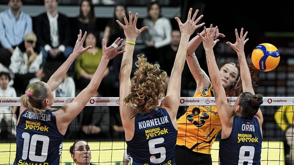 VakıfBank Fenerbahçe Medicana'yı mağlup etti