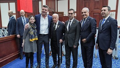 Şampiyonluklarla sezonu tamamlarız