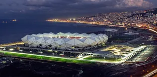 Şenol Güneş Stadı’na görkemli açılış