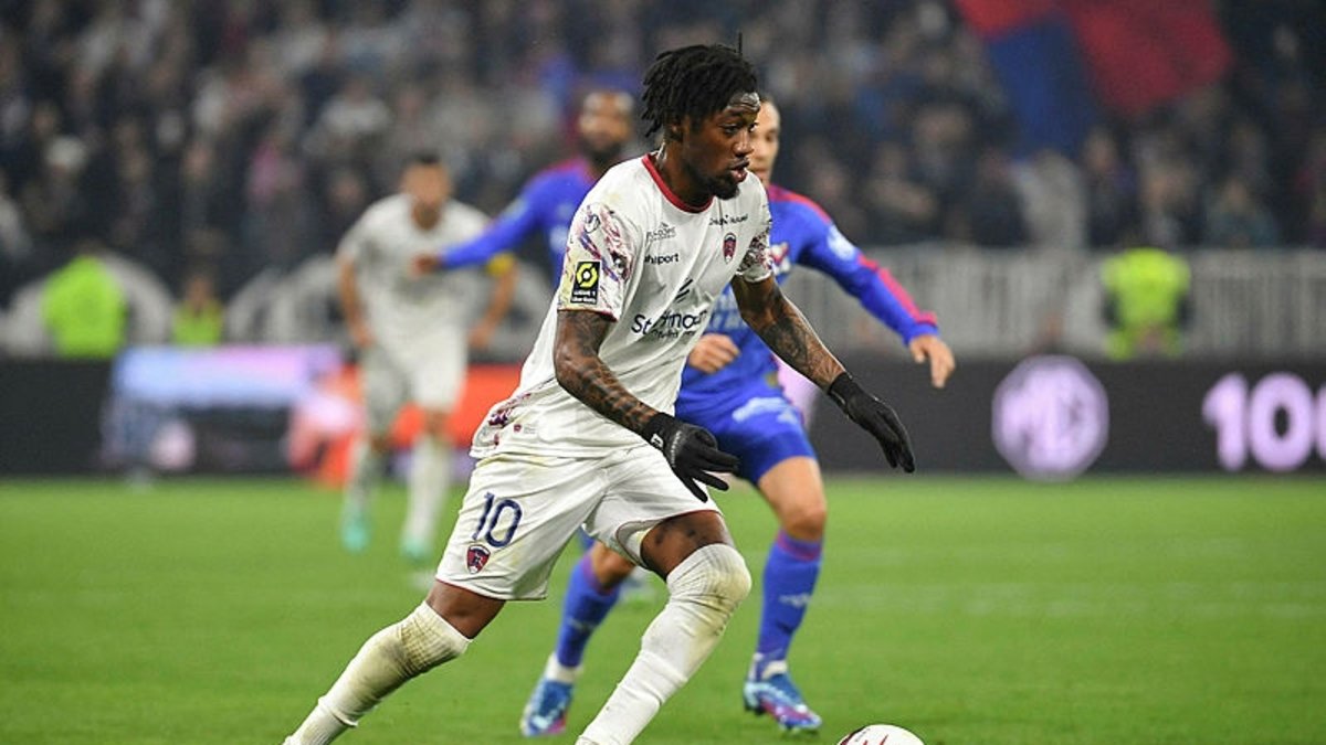 Cham’da 2 rakip çıktı