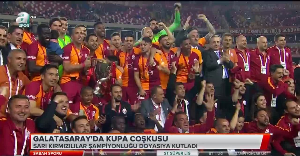 Galatasaray Da Kupa Coskusu Videosunu Izle Fotomac Tv