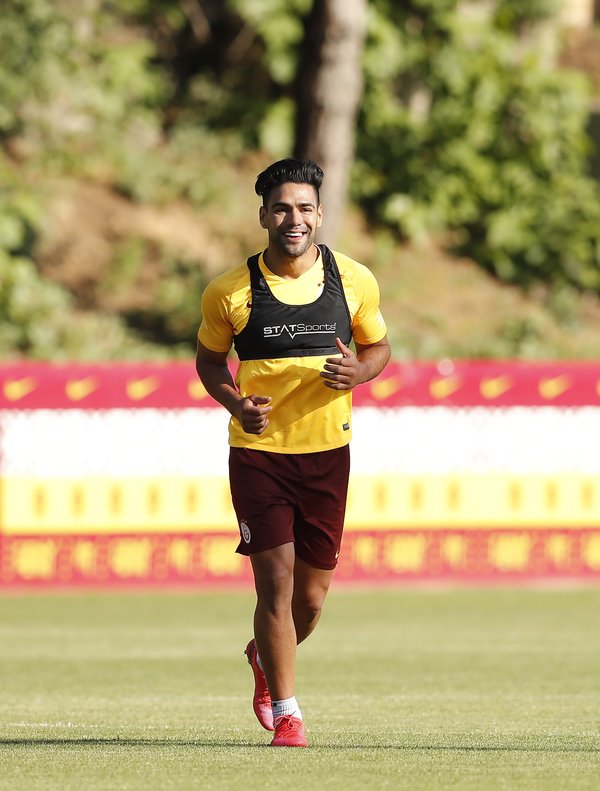 https://iaftm.tmgrup.com.tr/471f50/0/0/0/0/1553/2048?u=https://iftm.tmgrup.com.tr/2020/05/25/galatasarayda-super-lig-icin-hazirliklar-devam-ediyor-1590426402412.jpg&mw=600 https://iaftm.tmgrup.com.tr/471f50/0/0/0/0/1553/2048?u=https://iftm.tmgrup.com.tr/2020/05/25/galatasarayda-super-lig-icin-hazirliklar-devam-ediyor-1590426402412.jpg&mw=600