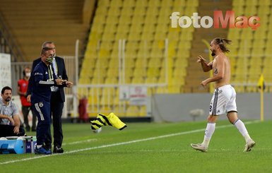 Son dakika: Fenerbahçe’de Caner Erkin’in formayı yere atması olay oldu!