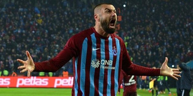 Burak Yılmaz'dan Rıza Çalımbay'a teşekkür!