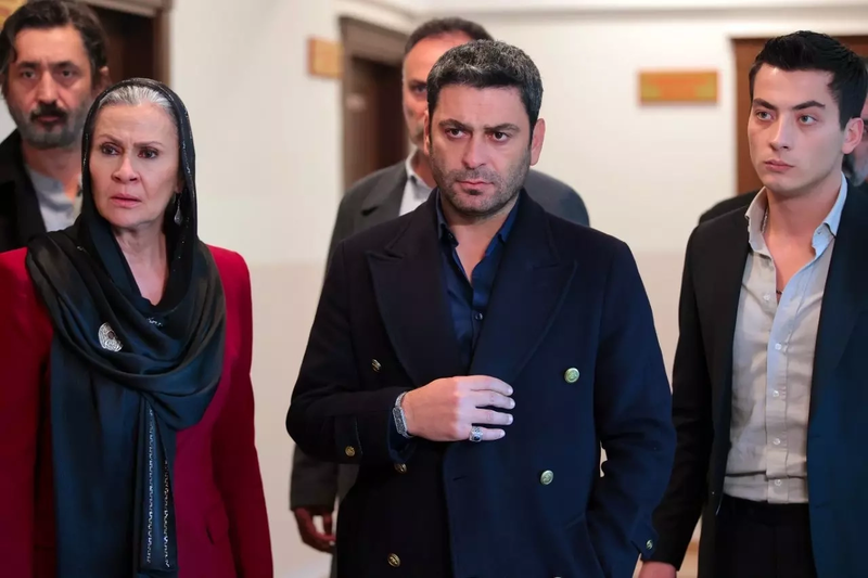 uzak-sehir-42-bolum-izle-kanal-d-uzak-sehir-yeni-bolum-tek-parca-1765797291860.png Uzak Şehir son bölüm