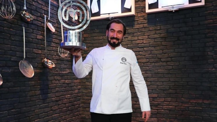 masterchef-metin-kimdir-masterchef-metin-yavuz-nereli-kac-yasinda-meslegi-ne-1686559954791.jpeg