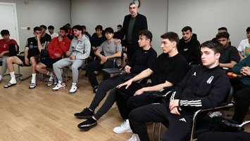 Beşiktaş'tan genç futbolculara sosyal medya semineri!