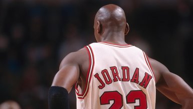 Michael Jordan'ın ayakkabıları açık artırmaya çıkıyor! Rekor fiyat...