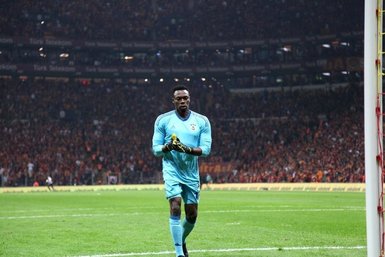 Fenerbahçe'de 11 isim yolcu