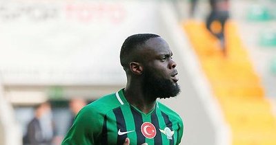 Akhisarspor'da Manu kampa katıldı