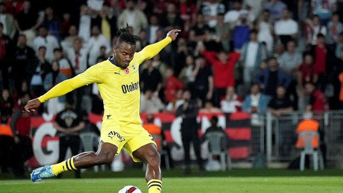 GALATASARAY TRANSFER HABERİ: Cimbom'a Batshuayi önerisi! Görüşmeler başladı