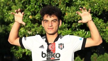 Beşiktaş genç futbolcuya imzayı attırdı!