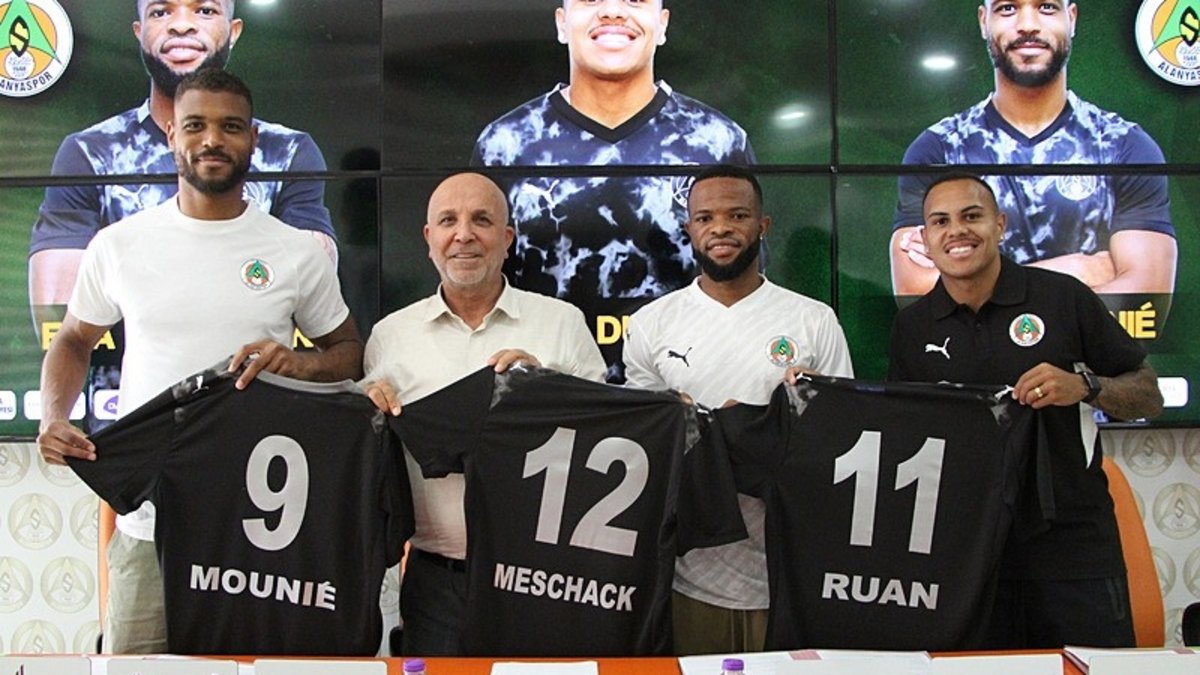 Alanya’dan hat-trick