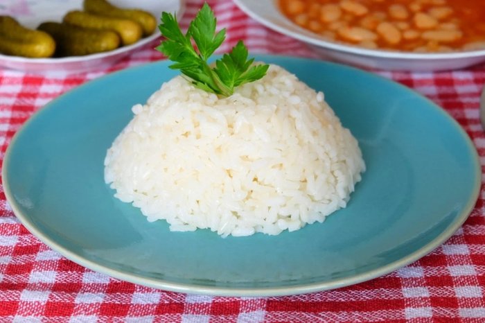 pirinc-pilavi-tarifi-pirinc-pilavi-nasil-yapilir-malzemeleri-ve-puf-noktalari-1698997336161.jpeg