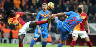 Fener’e golüm var