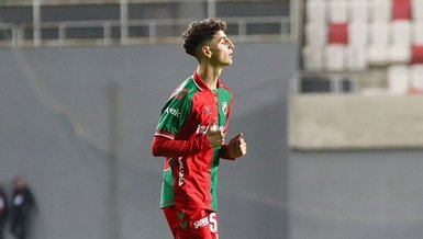 Adem bugün imzalıyor