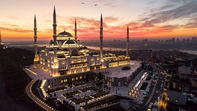 İşte İstanbul'da Cuma namazı kılınacak camiler! İstanbul Valisi Ali Yerlikaya'dan açıklama!