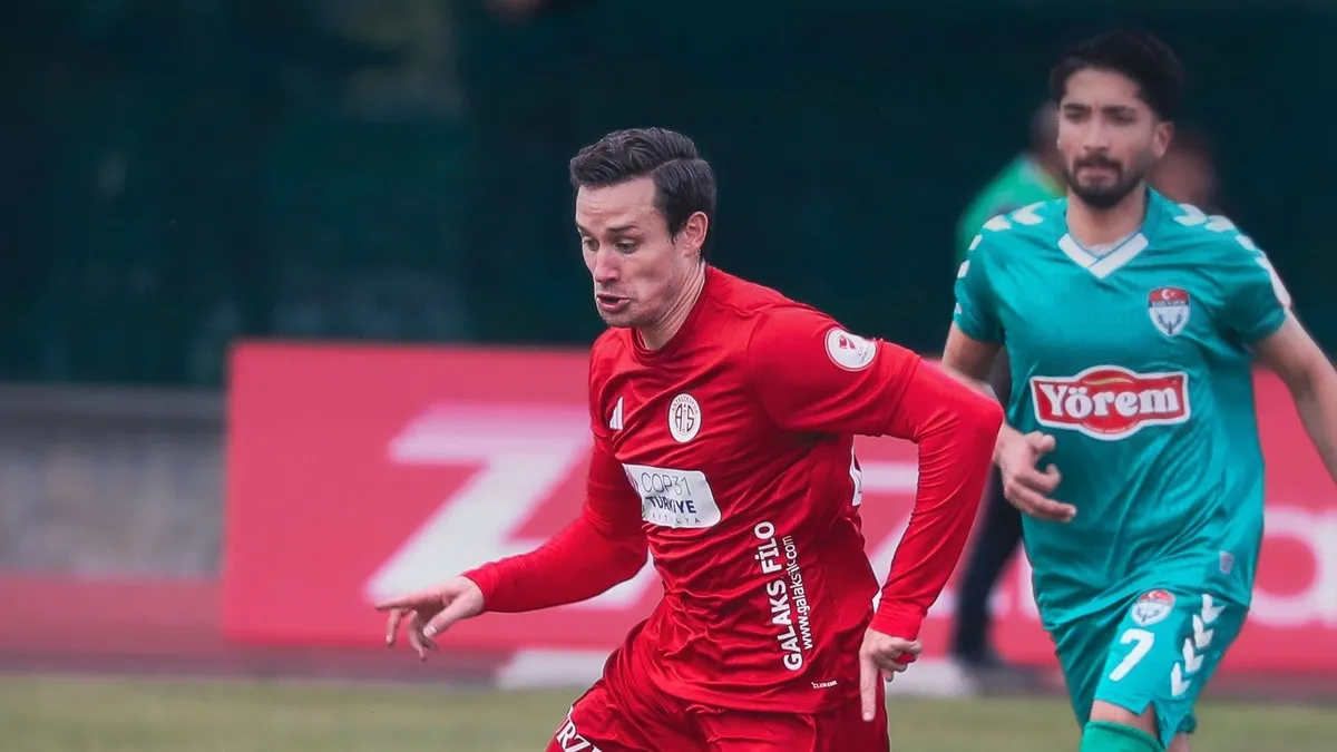 Antalyaspor, Kars 36 Spor'u yenerek Ziraat Türkiye Kupası'nda tur atladı