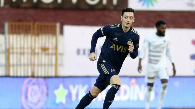 İşte Fenerbahçe'de Emre Belözoğlu'nun Mesut Özil planı! #