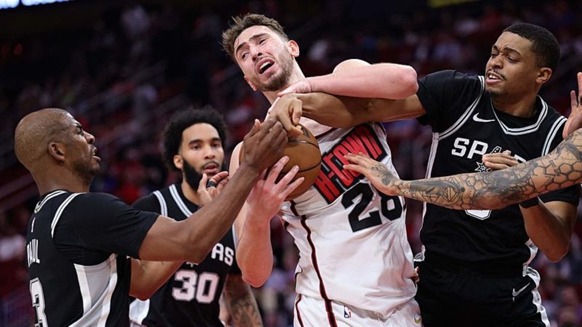 Alperen Şengün'lü Houston Rockets evinde San Antonio Spurs'u yendi! Alperen Şengün'lü Houston Rockets evinde San Antonio Spurs'u yendi!