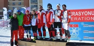 Kayakta 2 gümüş 1 bronz