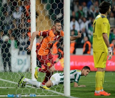 Galatasaray farka koştu Twitter sallandı!