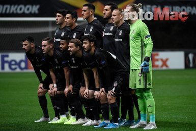 Beşiktaş'ta flaş gelişme! İki imza birden...