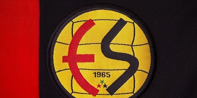 Es Es’e yeni sol bek