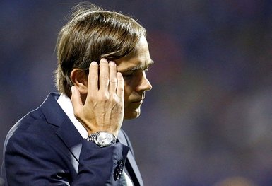 Hollanda basınından Cocu’ya ağır eleştiri!