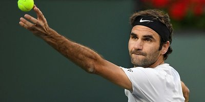 Federer çeyrek finalde