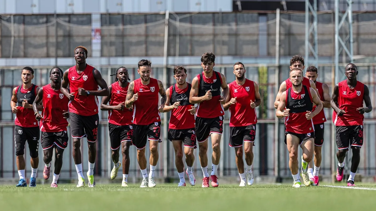 Samsunspor günü çift antrenmanla sürdürdü