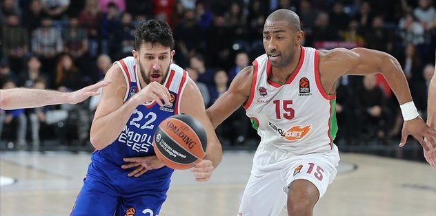 Anadolu Efes beat Baskonia