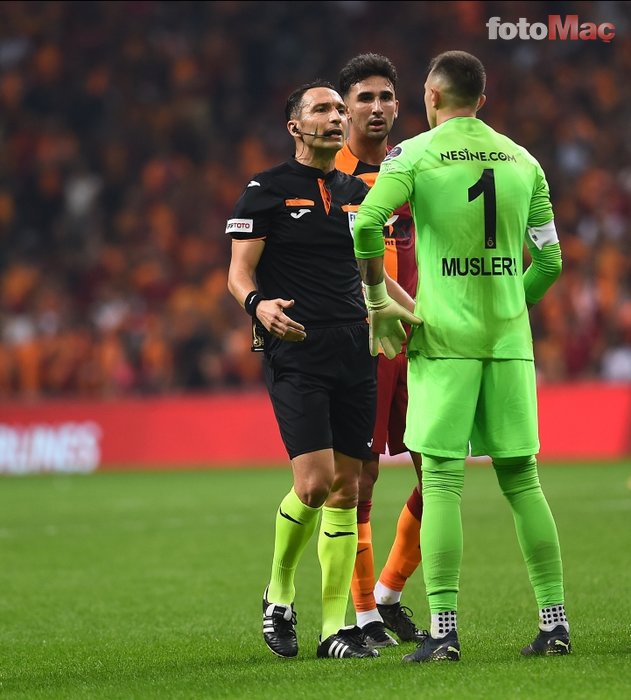 Galatasaray'ın kaptanı Fernando Muslera açıkmalarda bulundu! Kariyerimi Wanderers'ta bitirmek istiyorum