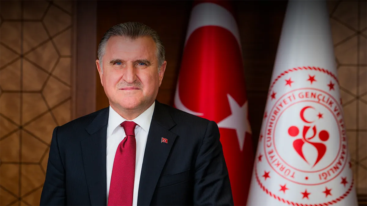 Bakan Osman Aşkın Bak'tan Milli Basketbol Takımı'na Kutlama